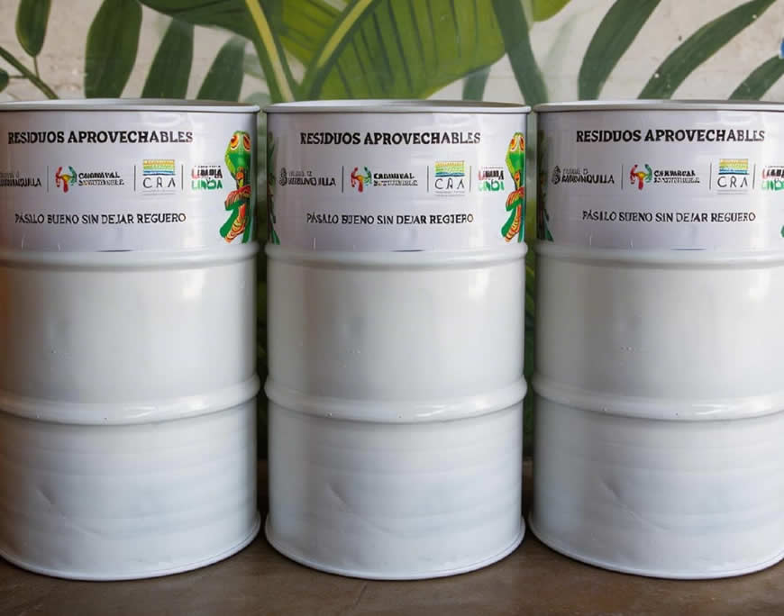 C.R.A. instala 60 puntos ecológicos en la Vía 40 y se suma a la Batalla de Flores con su mensaje ambiental ‘Somos Agua’